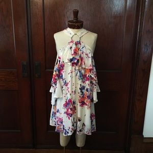 NET Entro cold shoulder floral dress S